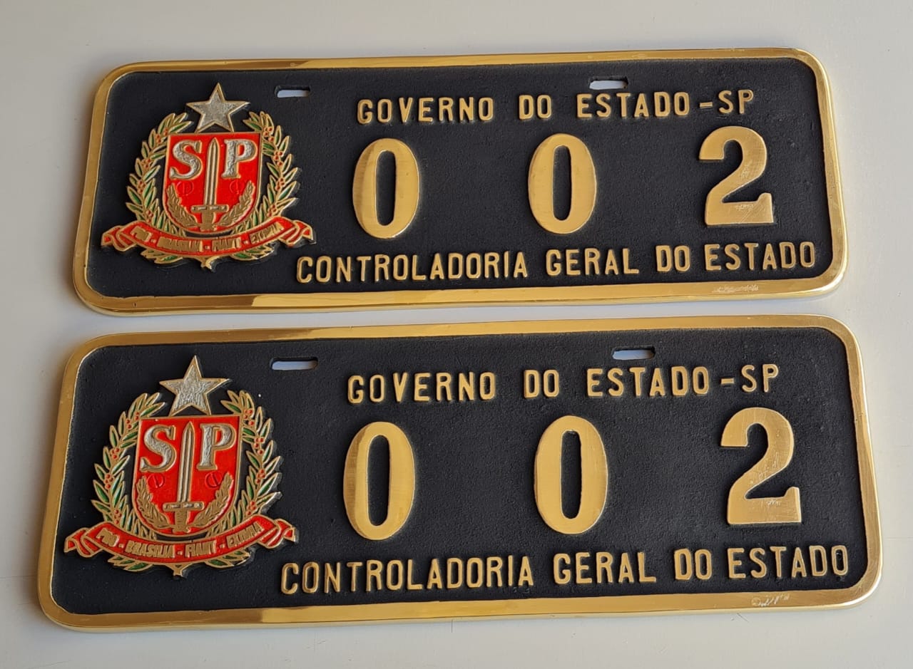 PLACA DE CARRO OFICIAL EM BRONZE FUNDIDO